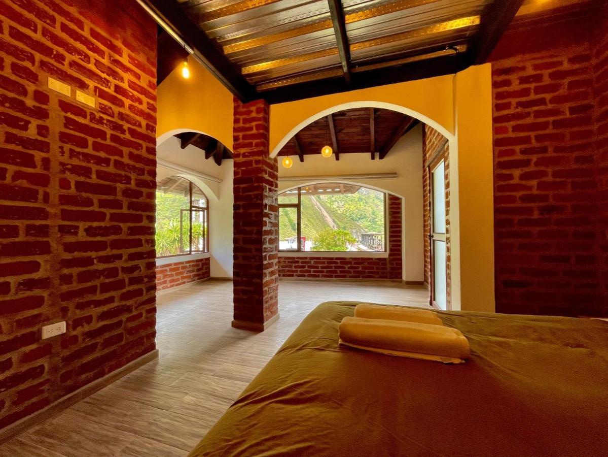 La Quinta Mansion Bed & Breakfast Banos  Ngoại thất bức ảnh